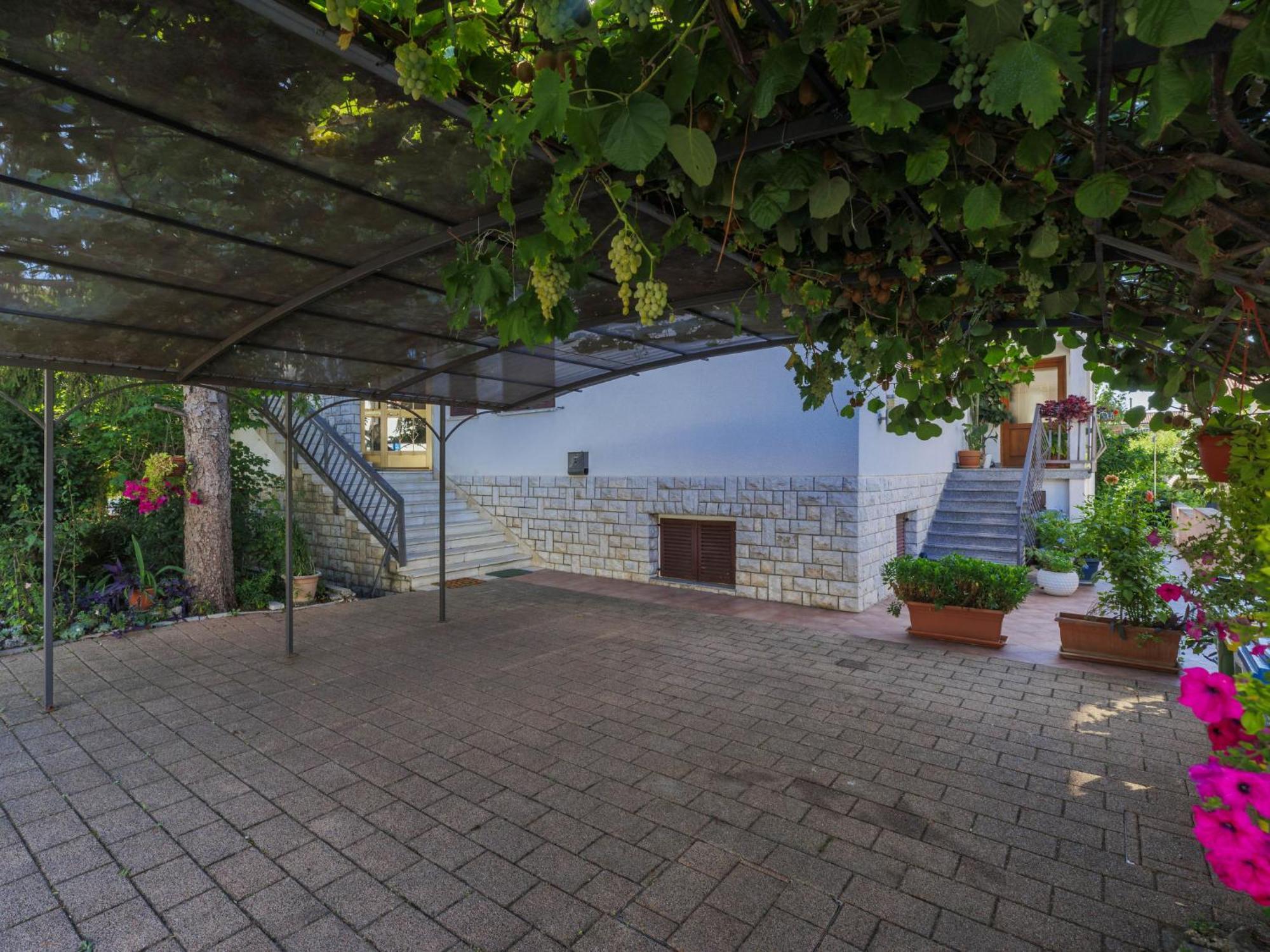 Ivanka By Interhome Porec